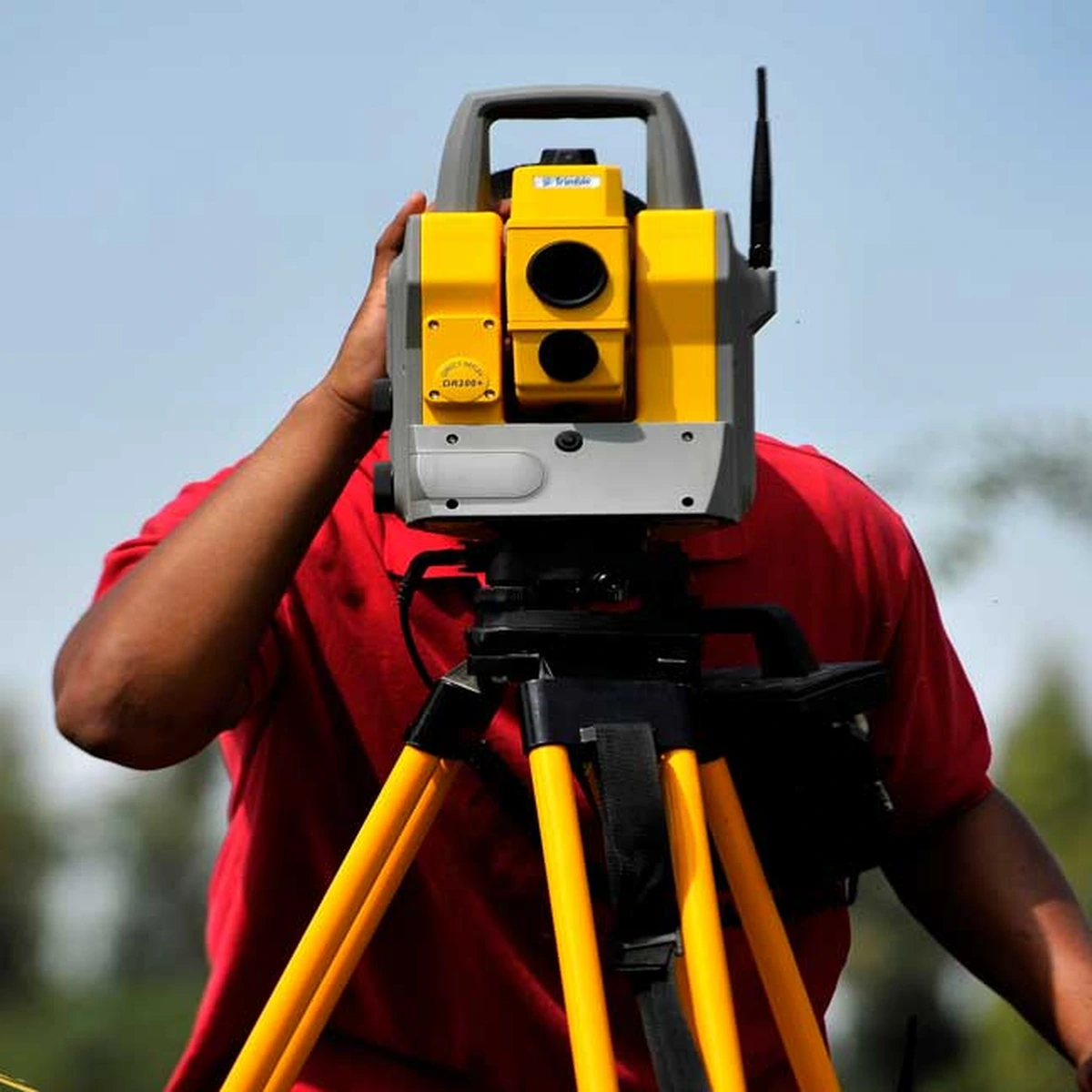 Geodetic Surveyors and Mapping Specialists