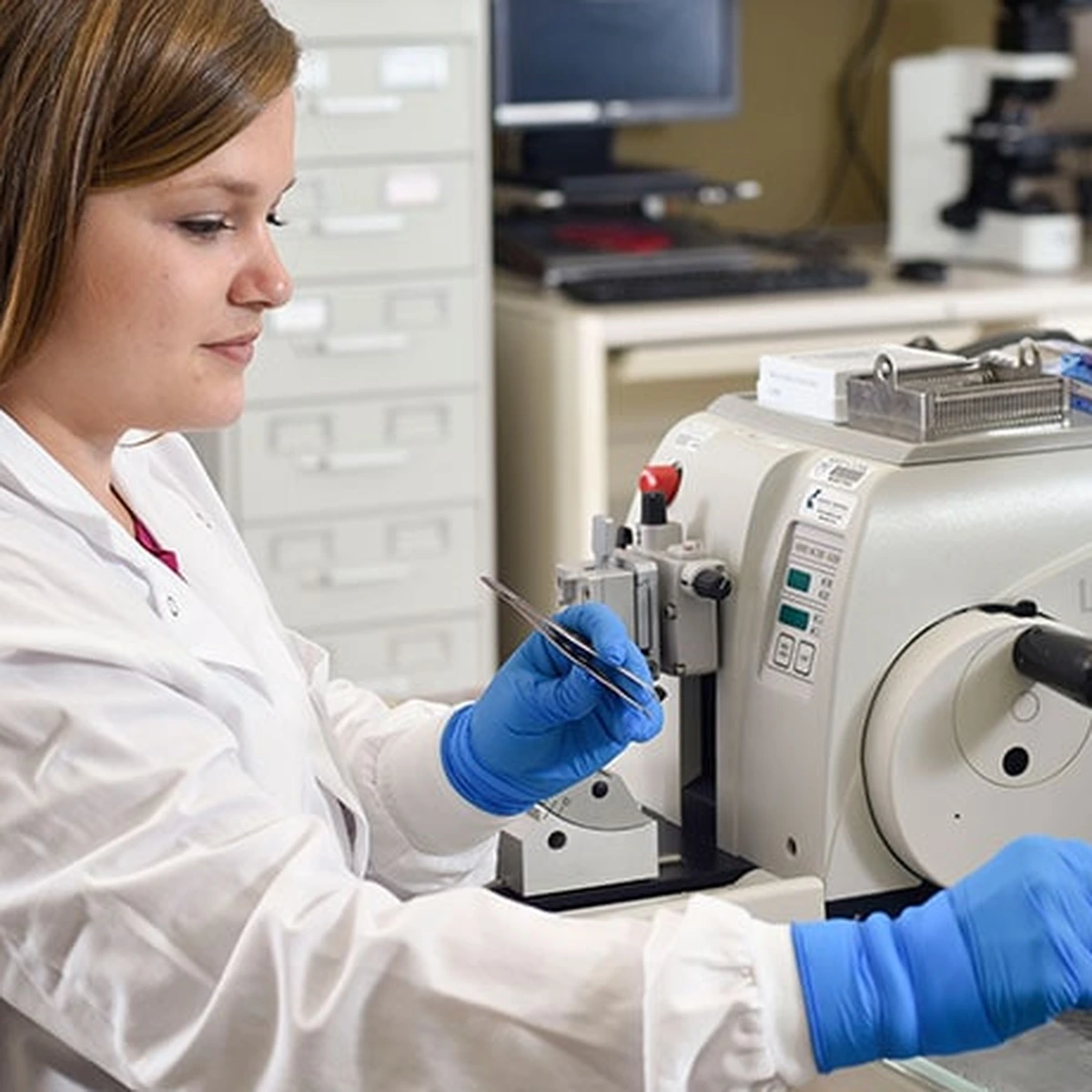 Histology Laboratory Technicians
