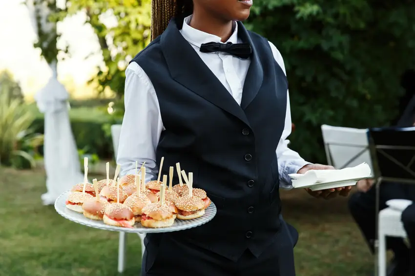 Nonrestaurant Food Service Workers