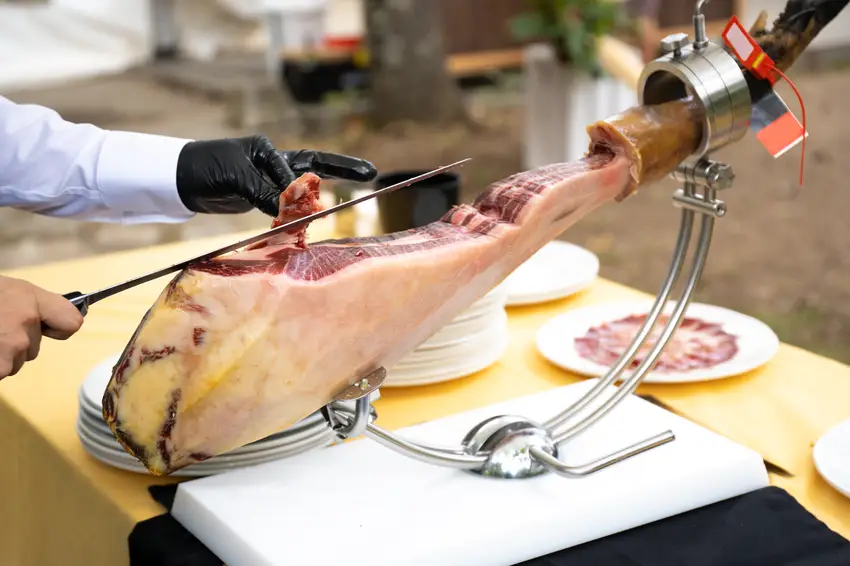 Meat, Poultry, and Fish Cutters and Trimmers